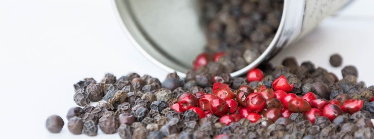 BioTrendy - Piperyna (1-piperoilopiperydyna) PL - właściwości i zastosowanie