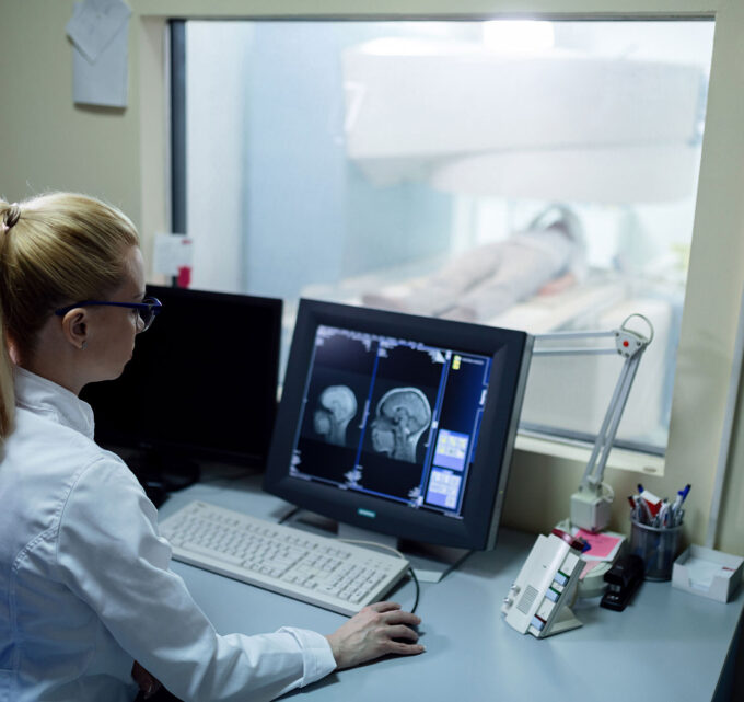 BioTrendy - Gdzie można wykonać refundowane przez NFZ badanie tomografii komputerowej głowy