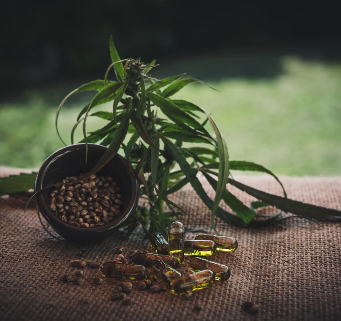 Biotrendy - Maść Konopna na Łuszczycę - Zalety i Zastosowanie