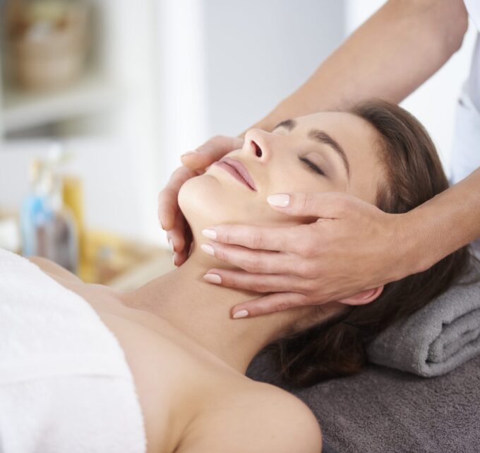 BioTrendy - Naturalny lifting twarzy - Masaż może zdziałać więcej niż myślisz